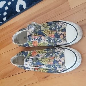 Womens tropical print slip on converse sneakers size 9